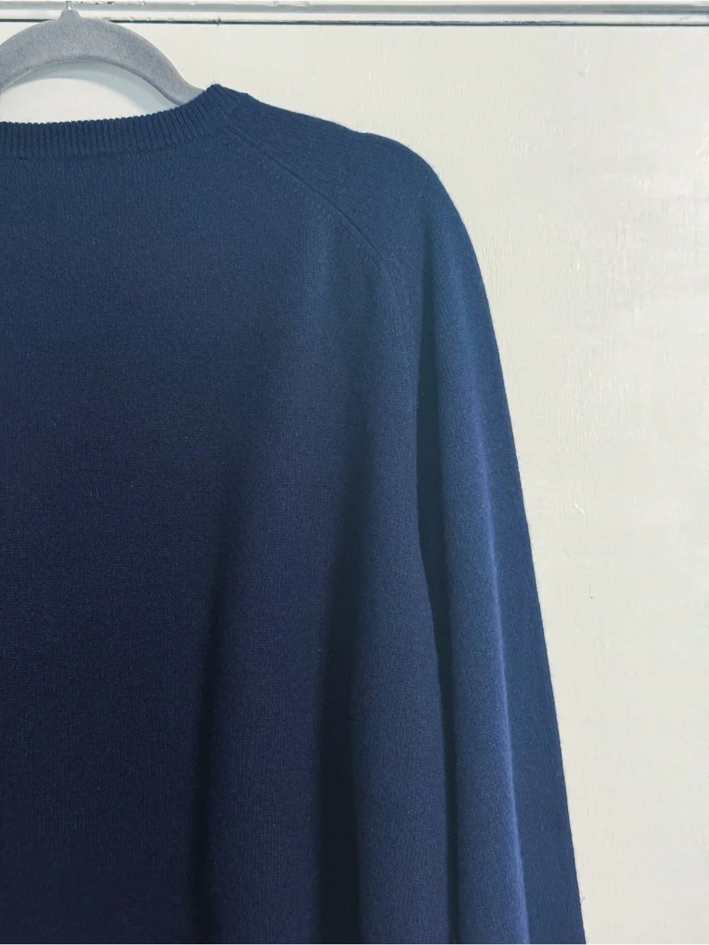 Daniel Cremieux Men’s XL 100% Cashmere V-Neck Sweater Navy Blue